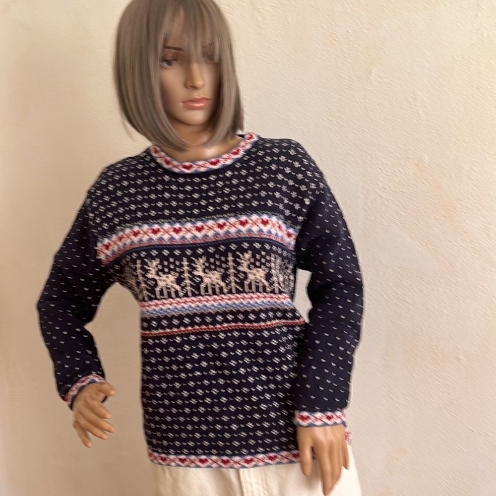 Erika Petites  Vintage Artsy Cottage Core  Navy Patterned Winter Sweater Size M